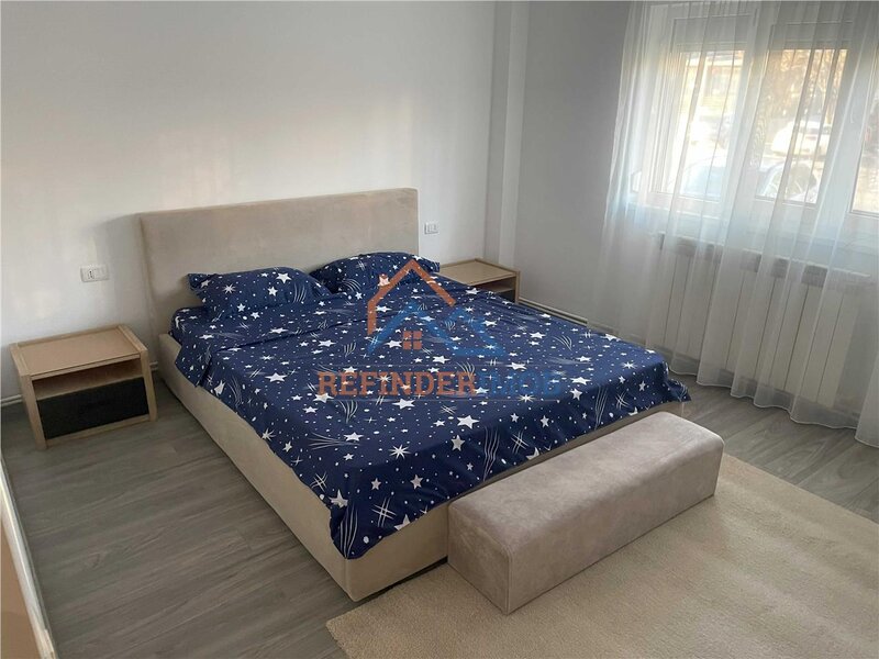 Sebastian, vanzare apartament cu 3 camere.