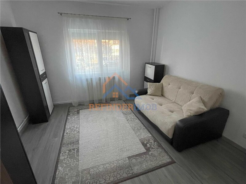Sebastian, vanzare apartament cu 3 camere.