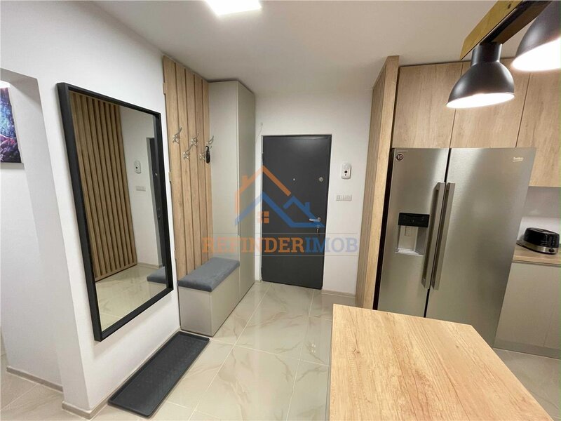 Sebastian, vanzare apartament cu 3 camere.